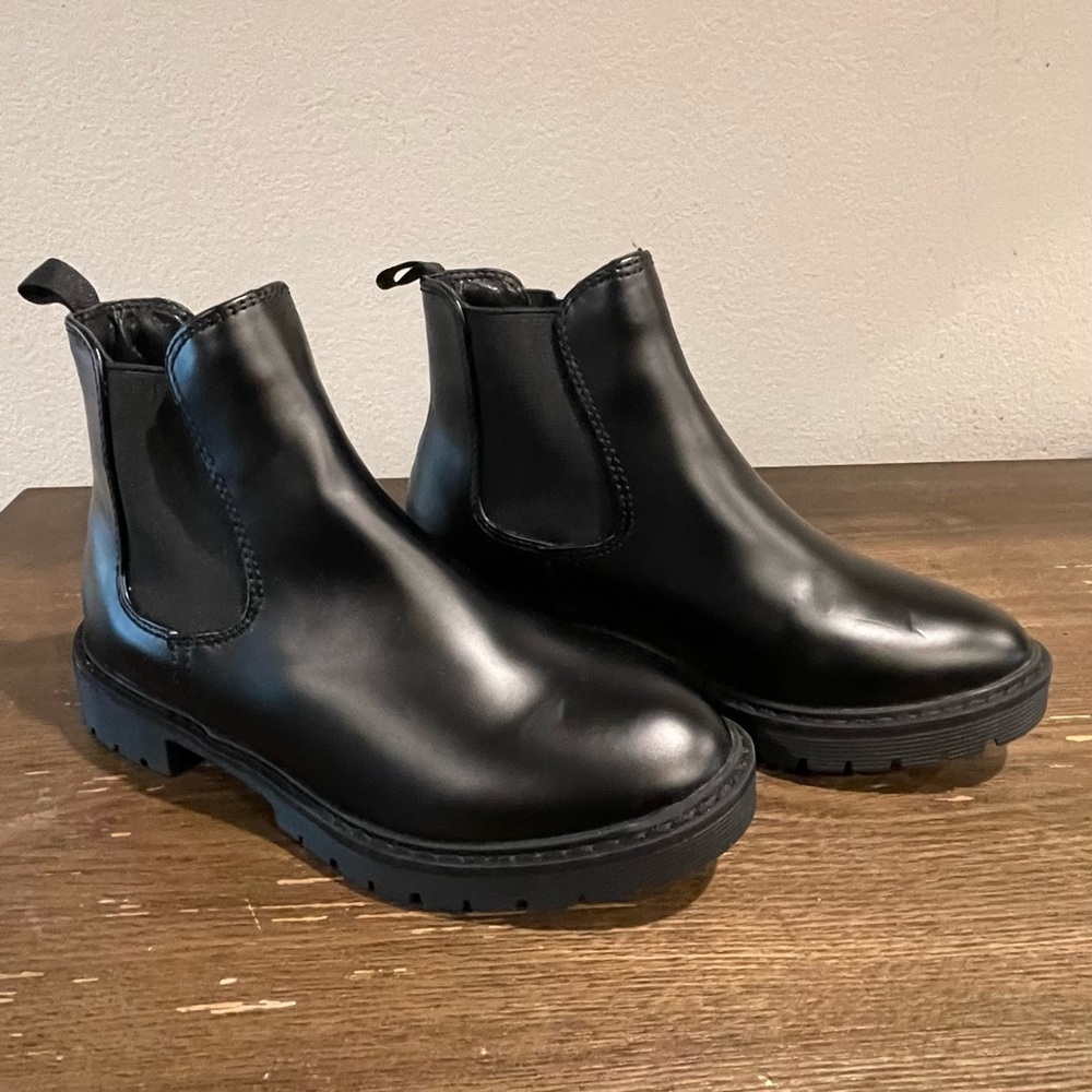GAP girls booties size 1